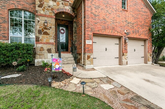 Photo - GORGEOUS HOME IN BELTERRA WITH SPARKLING POOL & SERVICE INCLUDED