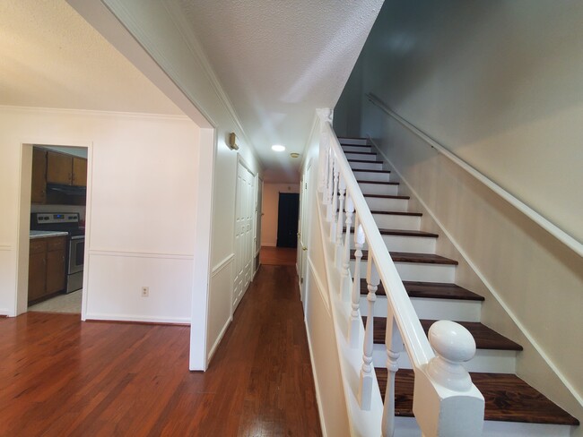 Building Photo - 1716 14th Ter S Rental