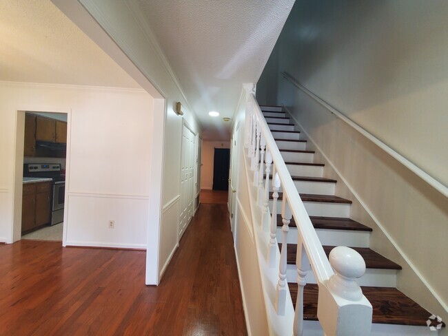 Building Photo - 1716 14th Ter S Rental