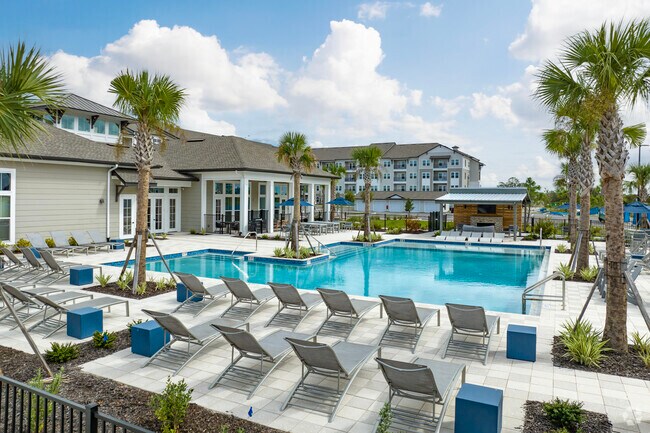 Pool - 31155 Seaboard Cir Wesley Chapel, FL