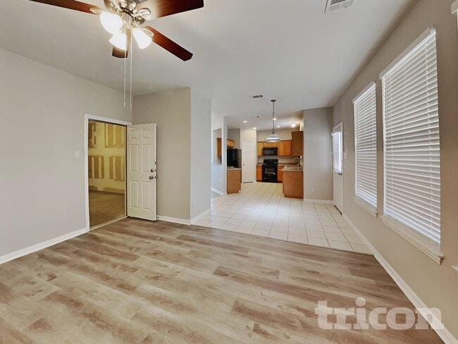 Photo - 2705 Lauren Way