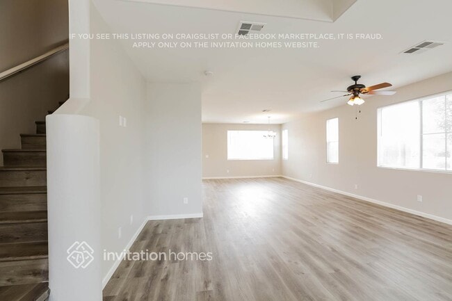 Photo - 7233 S 39th Way