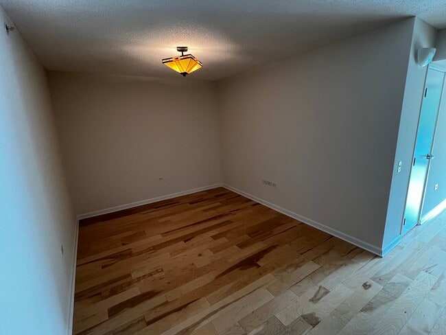 Photo - 9655 Woods Dr Unidad 406