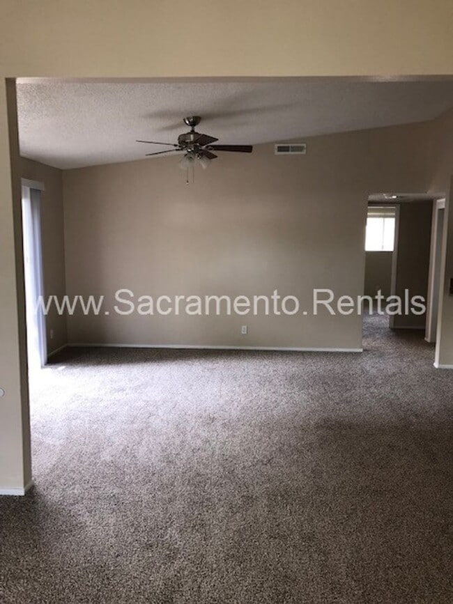 Beautifully Updated 2bd/2ba Fair Oaks Dupl... Rental House Rental in