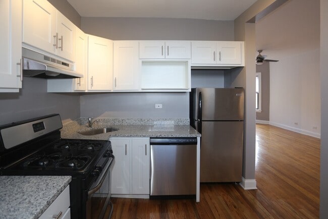 Photo - 632 W Stratford Unit N4
