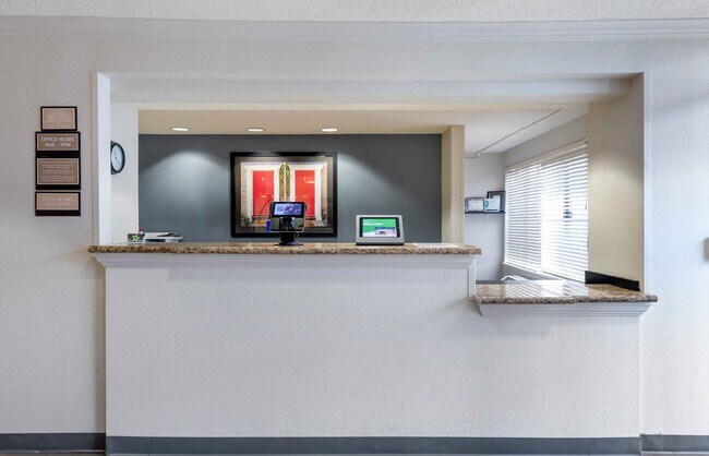 Furnished Studio-Fort Worth - Southwest