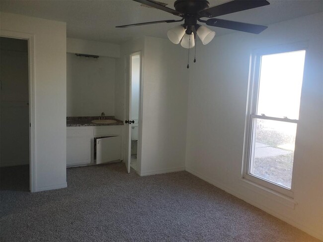 Photo - 4004 SE 45th St