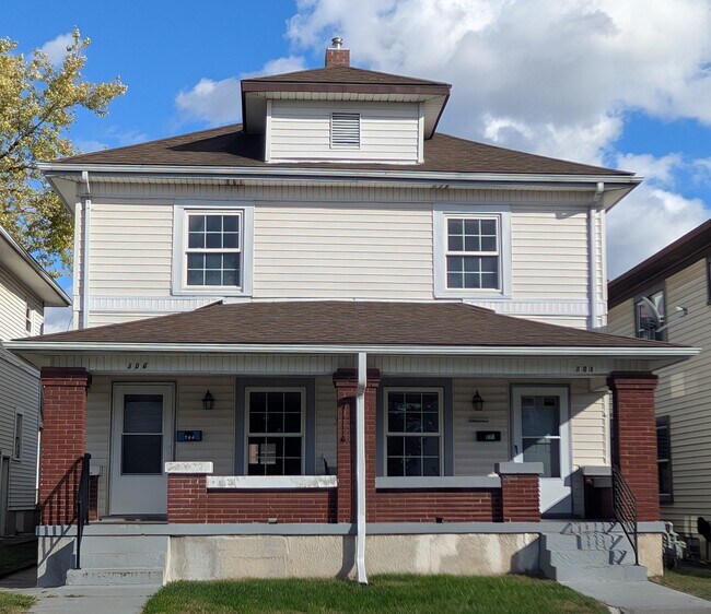 Building Photo - 706 Kolping Ave