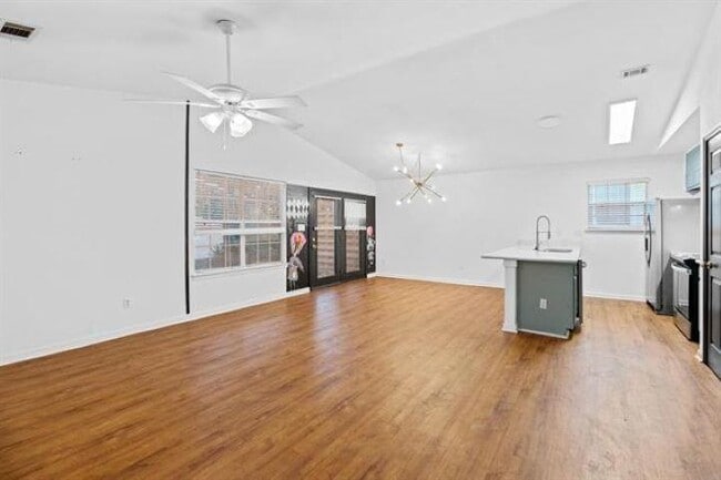4517 Eltham Park