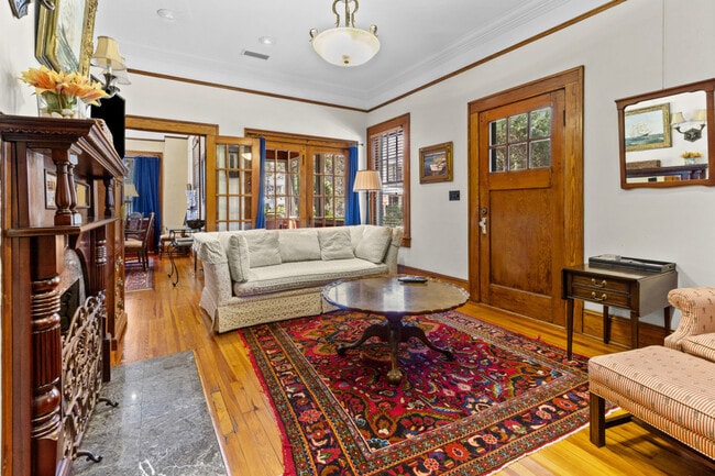 Building Photo - 305 NE 4 St