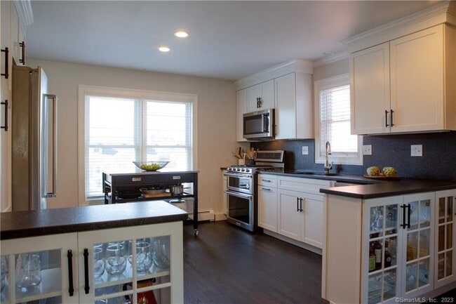 Photo - 331 Riverside Dr