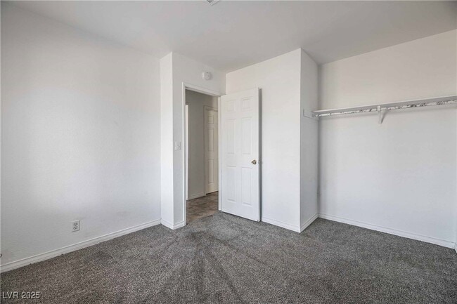 Building Photo - 6438 Creston Ave