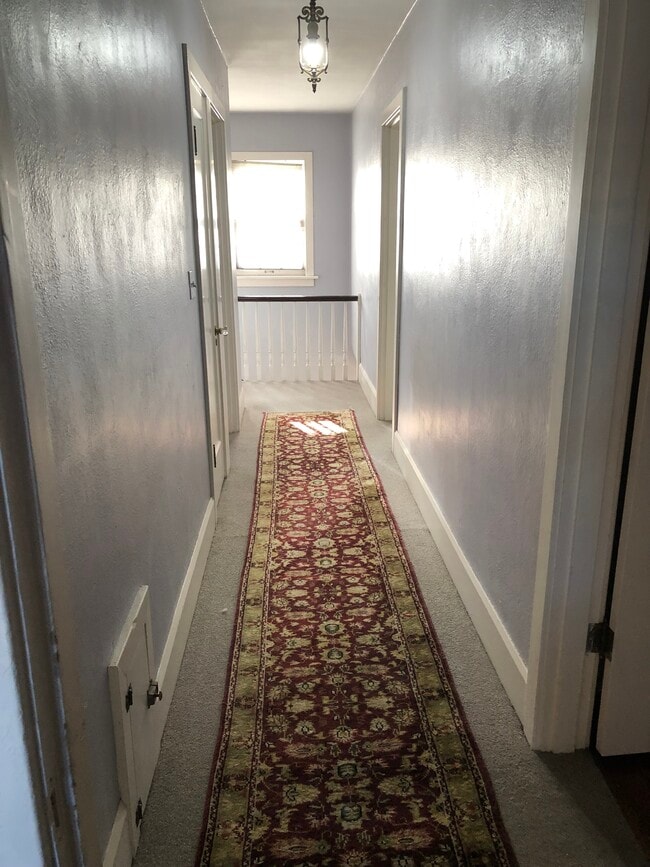 Hallway - 207 S 16th Ave Unit #B