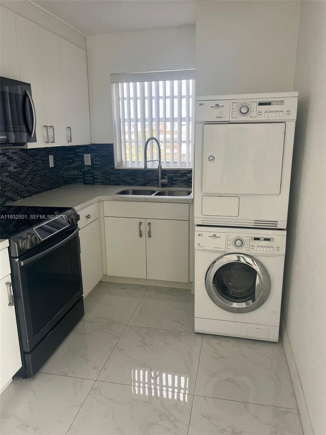 Photo - 8870 Fontainebleau Blvd Unidad 401