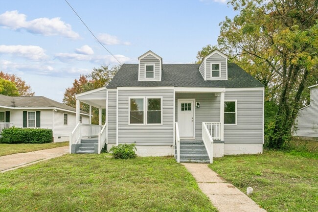 Building Photo - 924 Ivy Ave