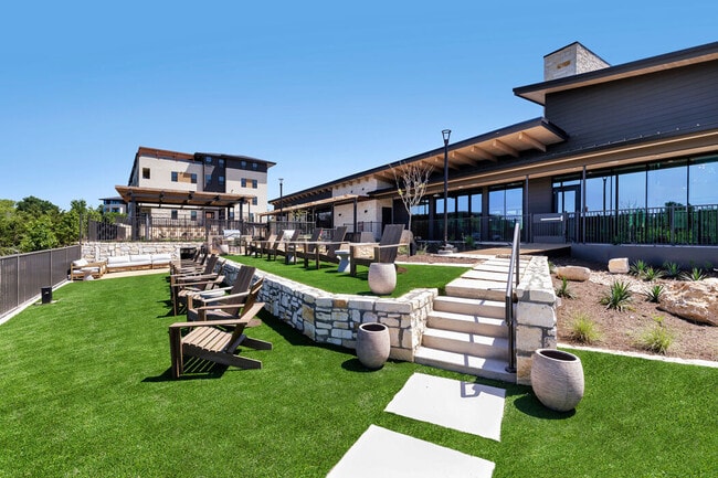Cadena at the Falls apartments — community photo