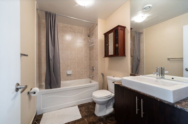 Photo - 55 Bremner Blvd Unité SI ID1532073P