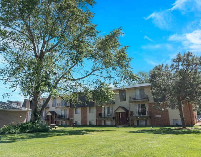 Courtyard - Rosewood Village