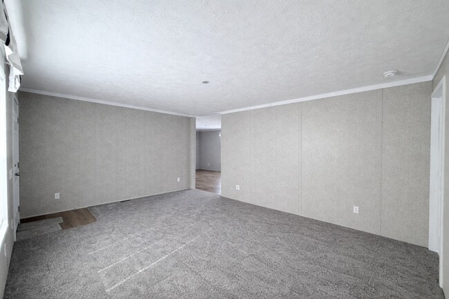 Photo - 52167 Williamsburg Ln