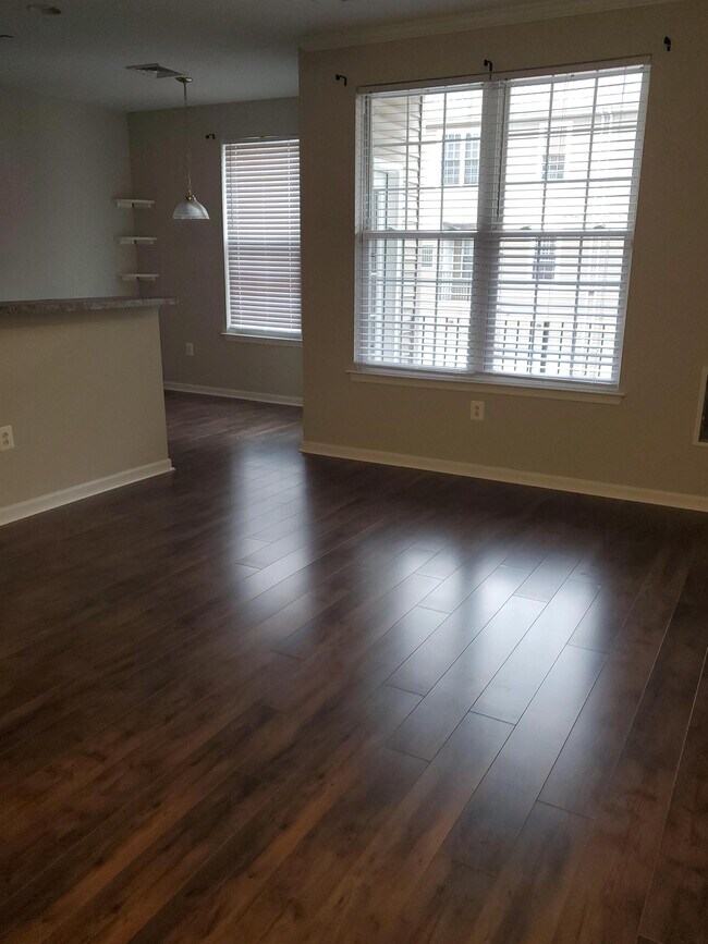 Photo - 33 Brewerytown Ct