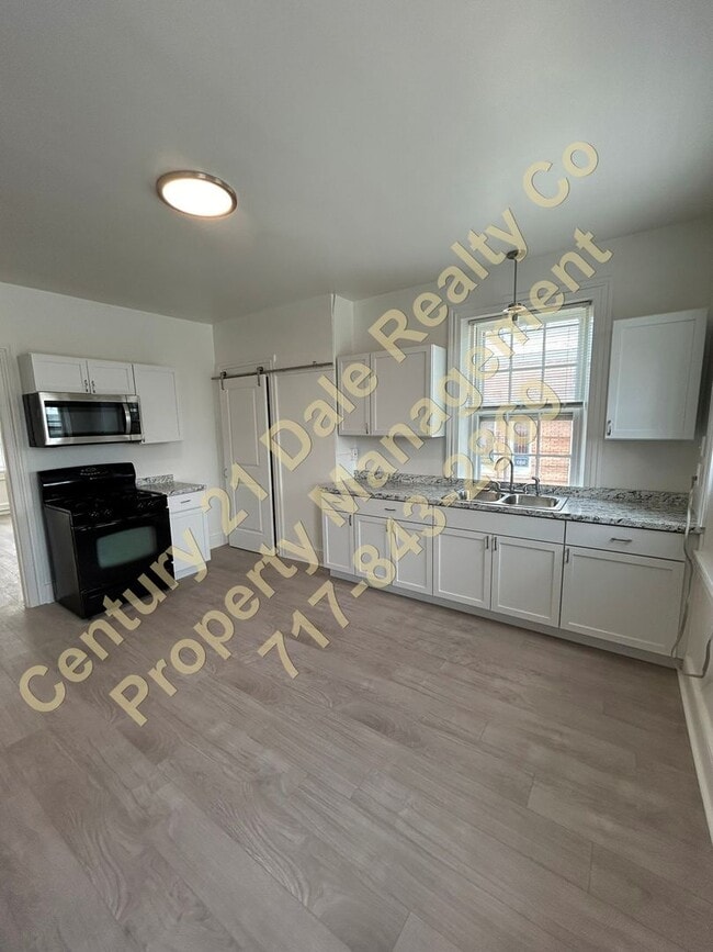Photo - 5 N Main St Unit 2nd Floor