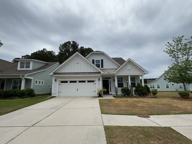 Photo - 373 Whispering Breeze Ln