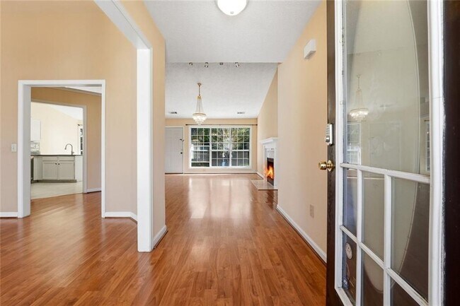 Photo - 2600 Avalon Pl