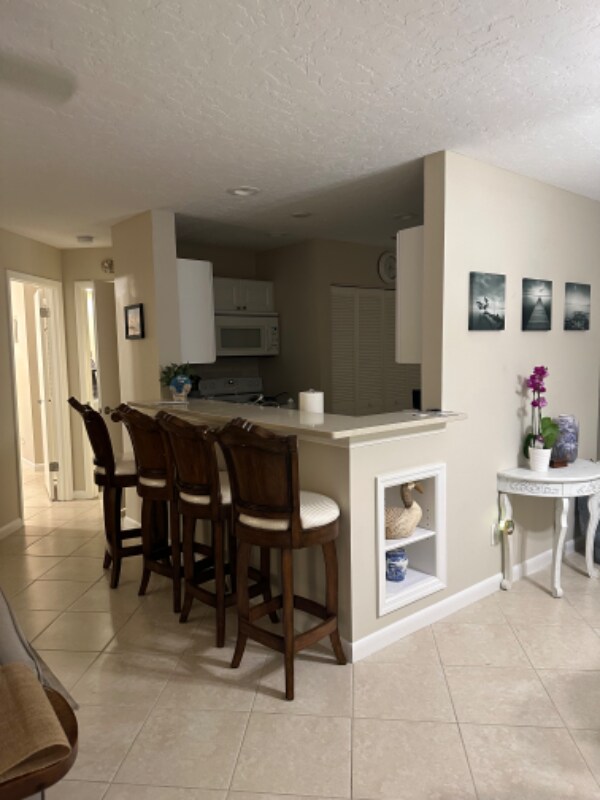 Photo - 9632 Riverside Dr Unit Apt 2