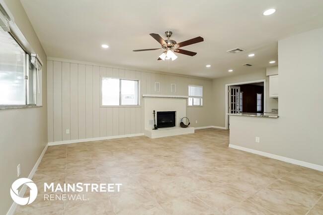 Photo - 13214 First St
