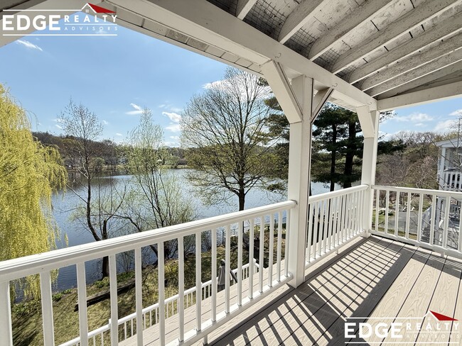 Building Photo - 58 Kenrick St