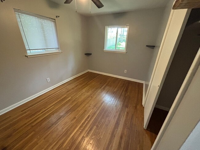 Photo - 7515 N St