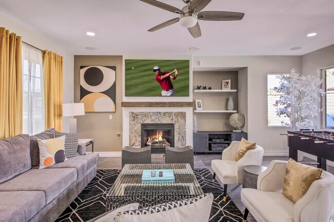 42942 Del Lago Ct