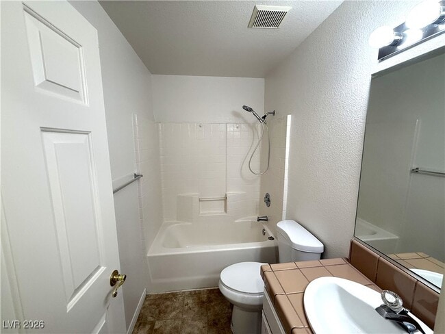 Photo - 448 Comstock Ave