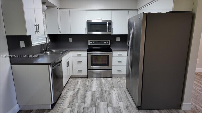 Photo - 220 SW 80th Ave Unit 220