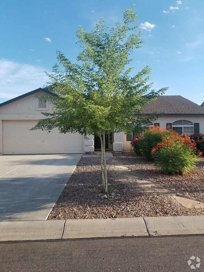 Building Photo - Fantastic 3 bedroom Home in Queen Creek!