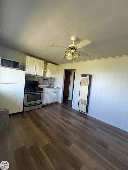 Photo - 9237 N River Rd