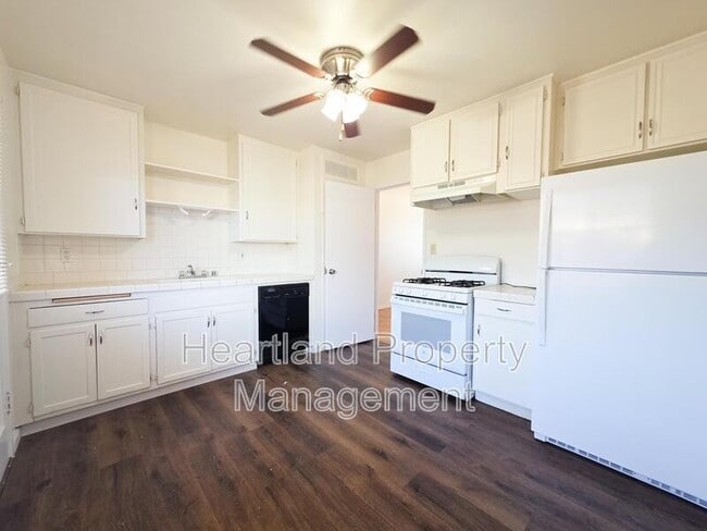 9273 Earl St
