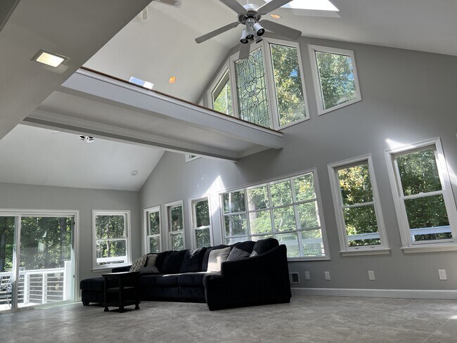 Photo - 4867 Dean Ln SW