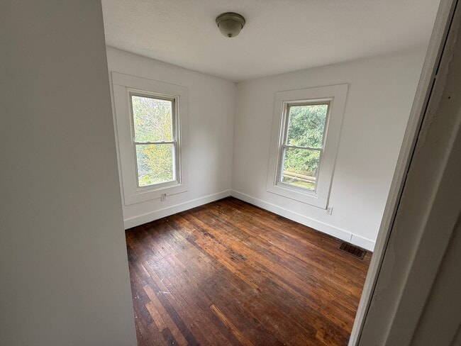 Photo - 830 W Washington St