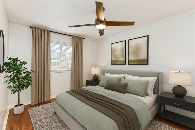 Photo - 2401 Manor Rd Unit 120