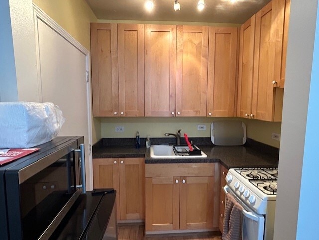 Photo - 4240 N Clarendon Ave Unit 213N