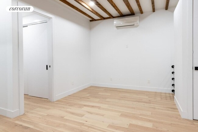 Photo - 183 Green St