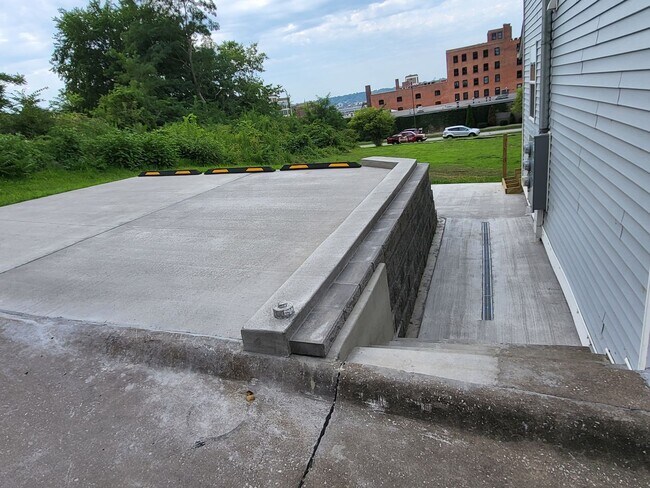 Photo - Pershing Avenue Unit 613 1/2