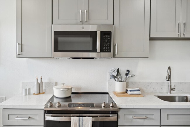 Building Photo - DEL CORONADO Rental