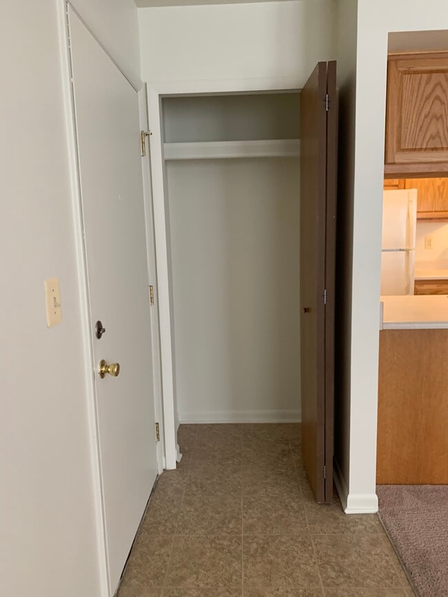 Hickory Square Apartments Imlay City, MI