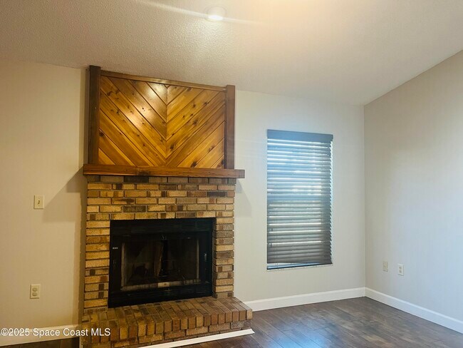 Photo - 4719 Chicago St