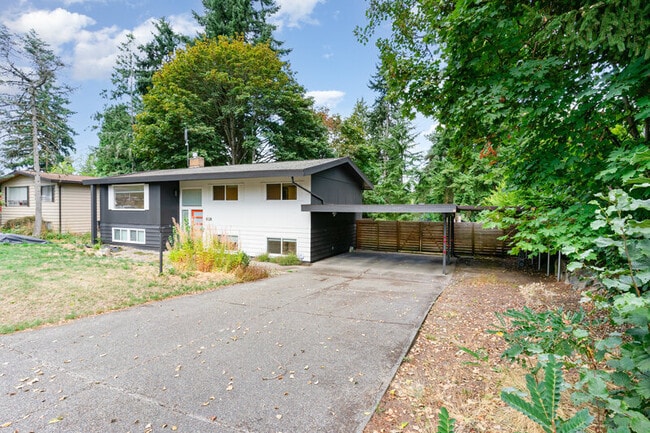 Photo - 8428 NE 132nd Pl