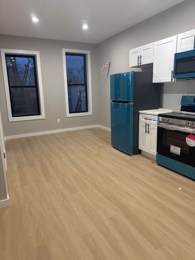 Photo - 541 Clinton Ave Unidad 2