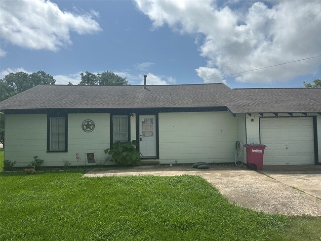 Photo - 423 N Avenue A