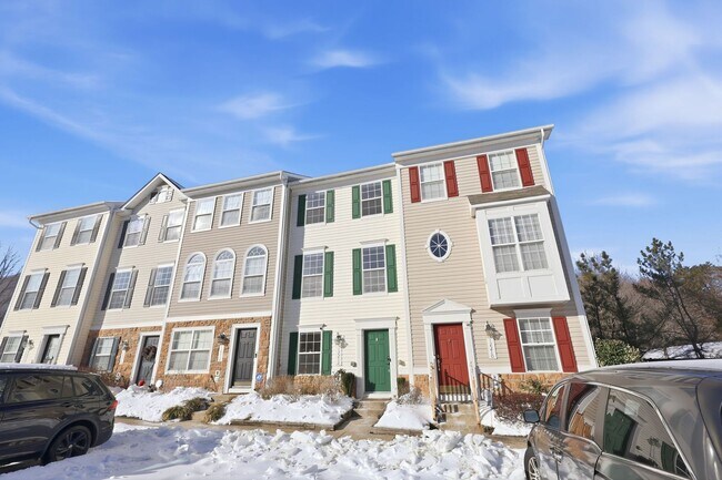 Photo - Unbeatable location near Lake Ridge Park and Marina, offering boating, fishing, wildlife and bird...